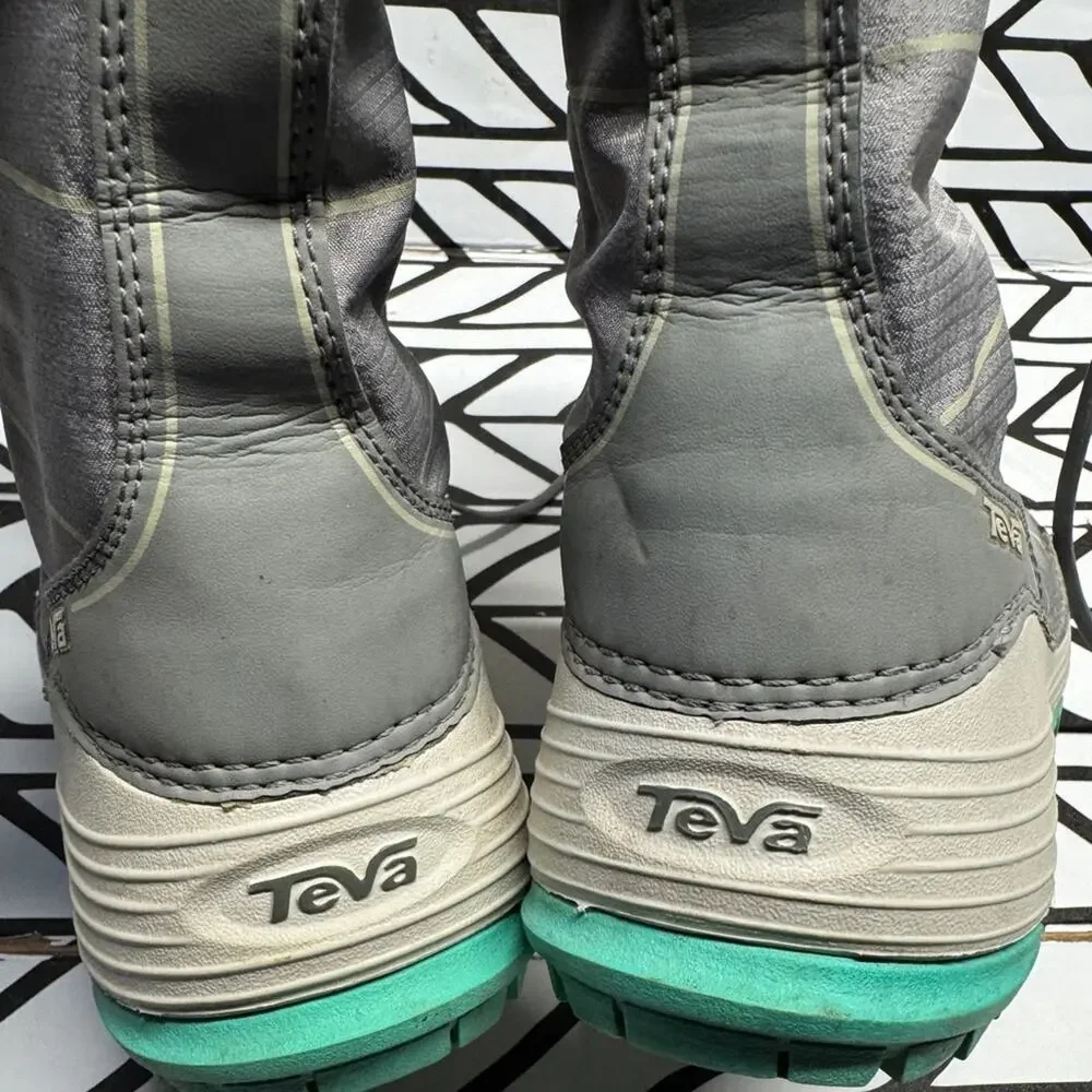 Teva Jordanelle Winter Boots size 7